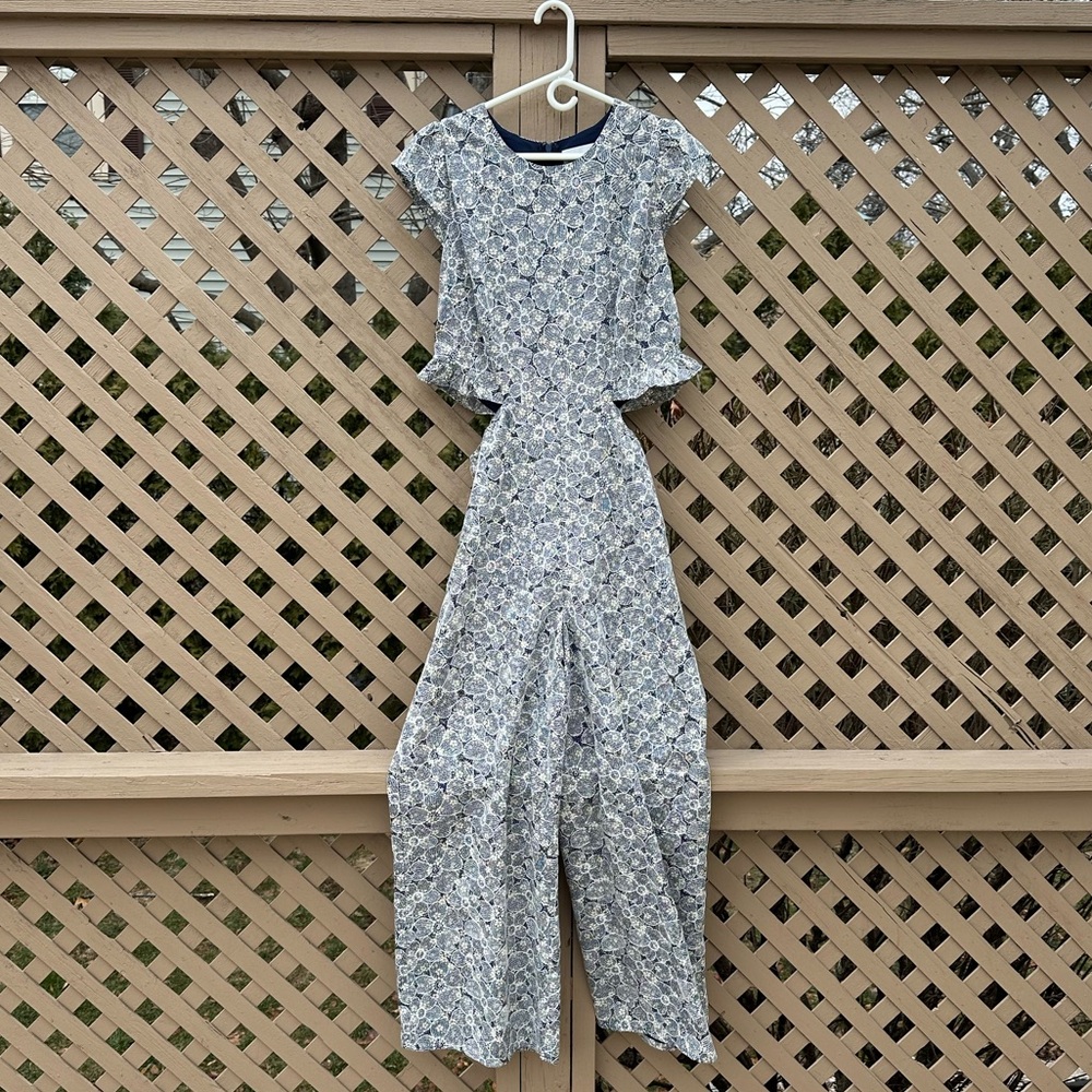 Adelyn Rae Floral Print Cutout Jumpsuit in Blue and White